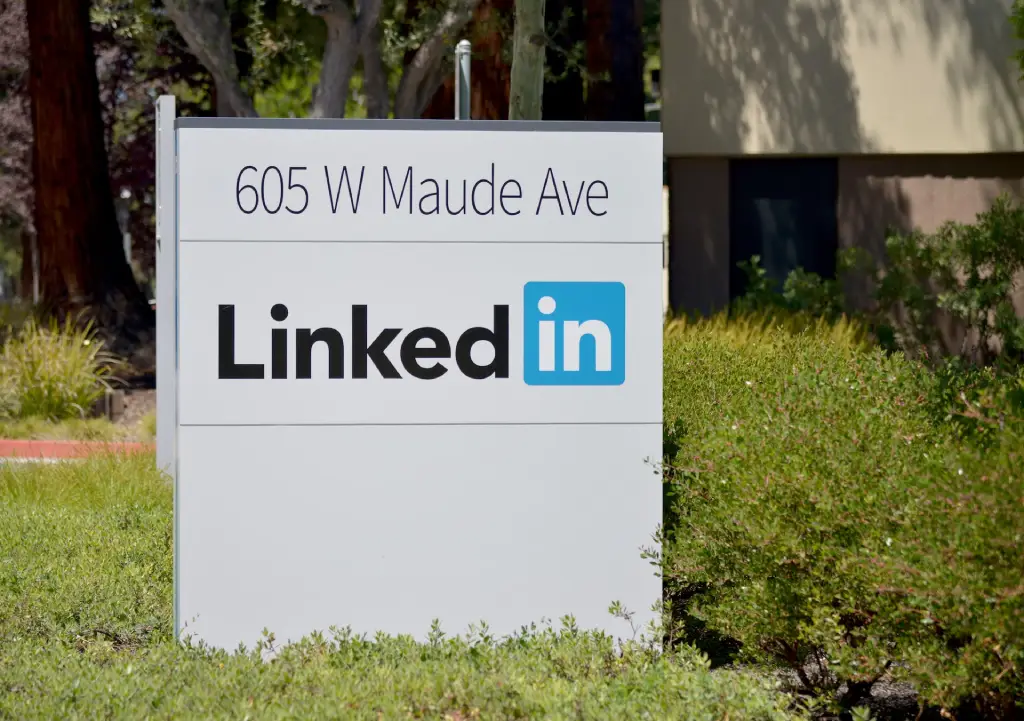 what to put on your LinkedIn profile